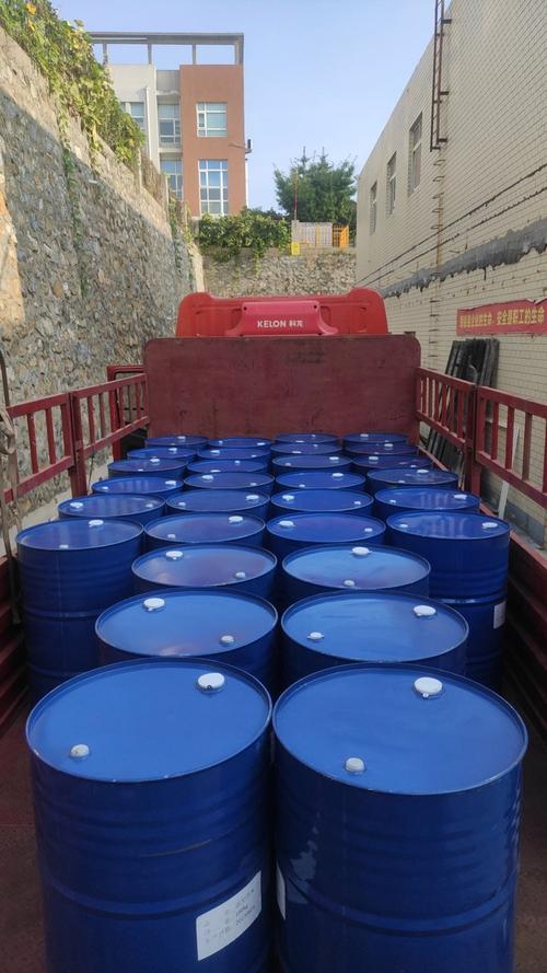 聚氨酯催化劑用途范圍:否是否進(jìn)口:20%有效成分含量:25kg產(chǎn)品規(guī)格:c30
